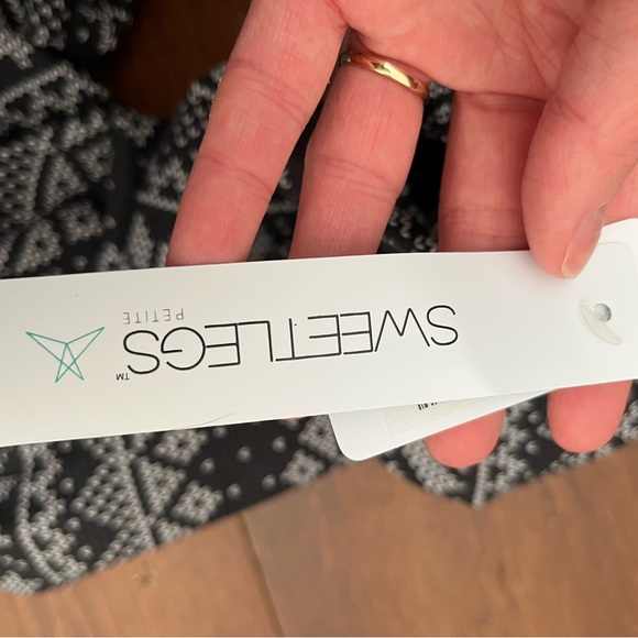 Holiday Leggings Size 0-6 - Picture 2 of 2